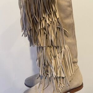 Genuine suede fringed boots